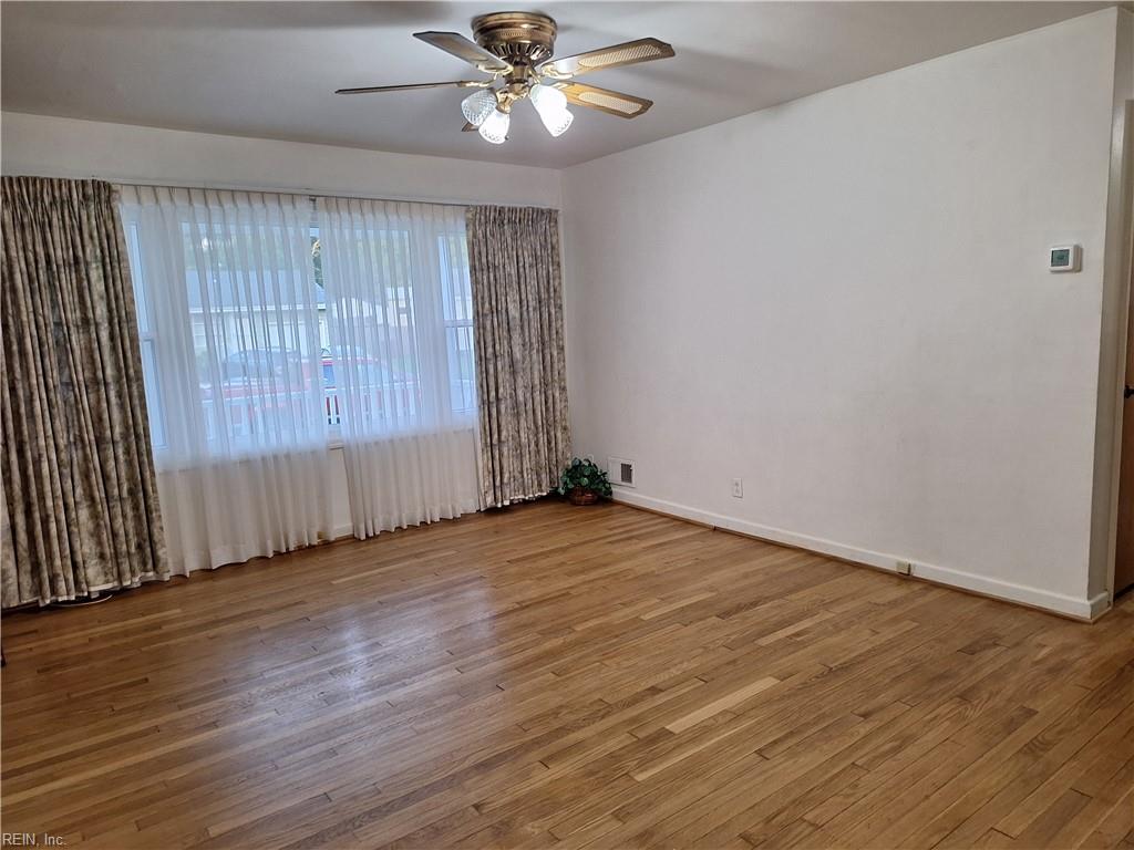 2900 Rodgers St Property Photo 4