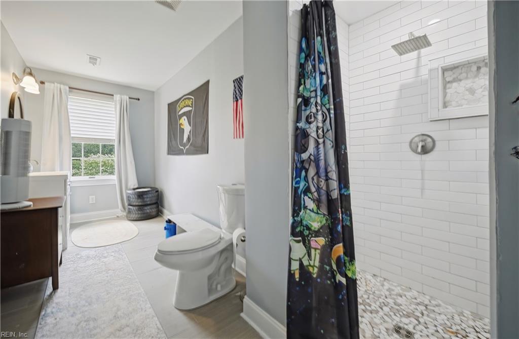 111 Laydon Way Property Photo 33