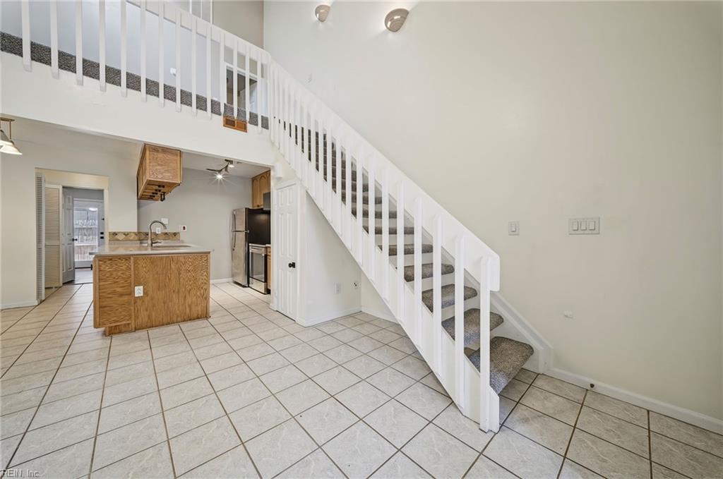8576 Chesapeake Blvd Property Photo 8