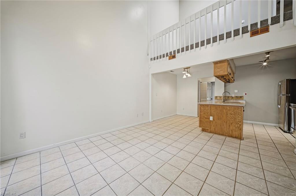 8576 Chesapeake Blvd Property Photo 10