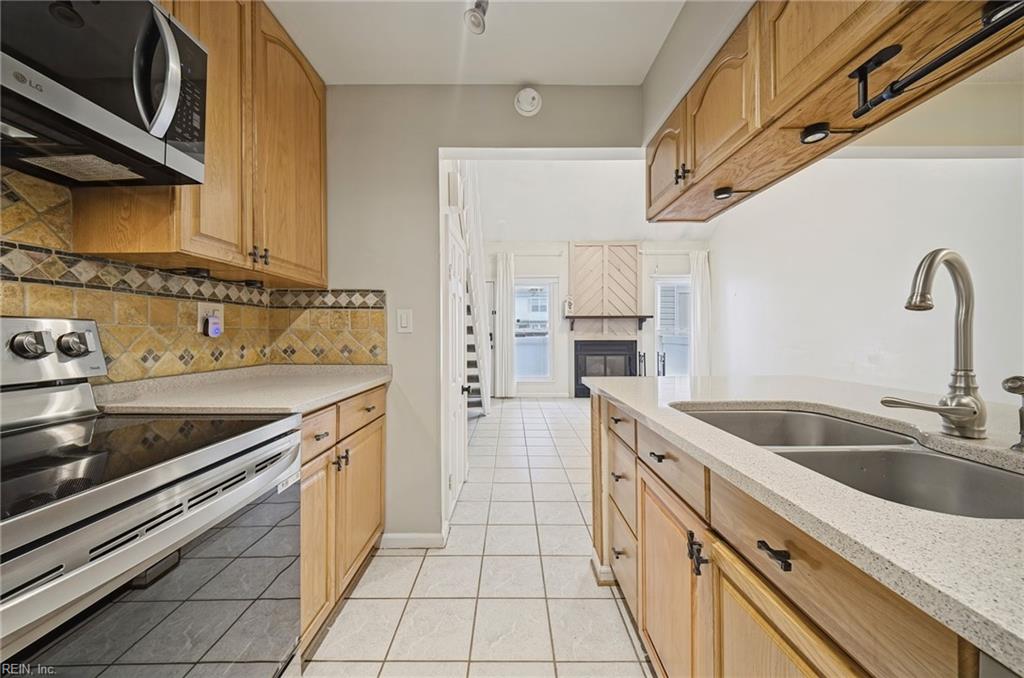 8576 Chesapeake Blvd Property Photo 15