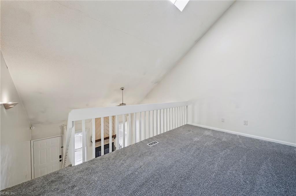 8576 Chesapeake Blvd Property Photo 20
