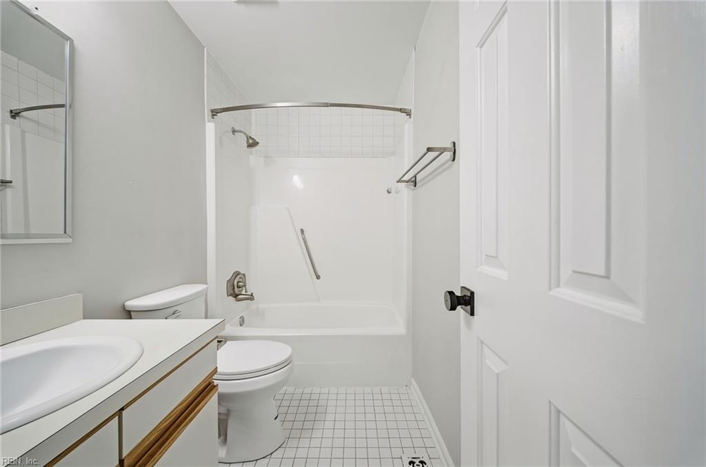 8576 Chesapeake Blvd Property Photo 25