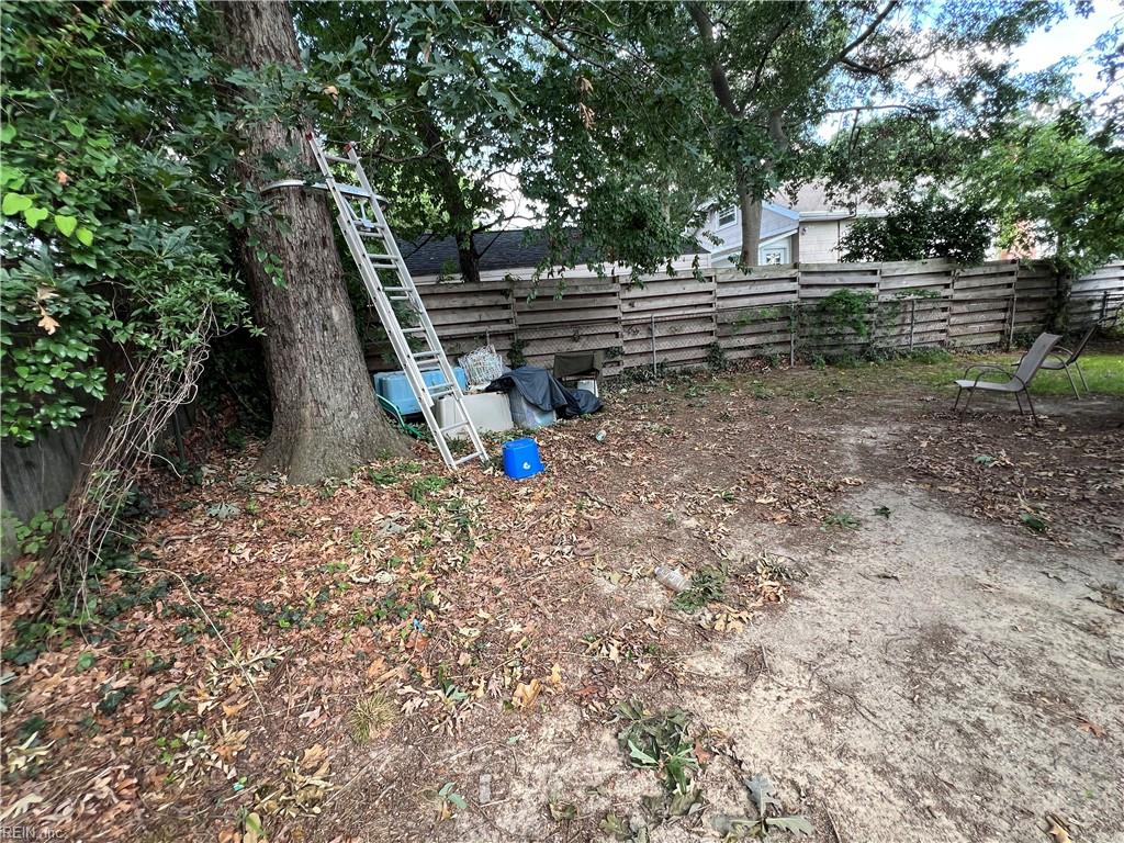 4204 Mayflower Rd Property Photo 3