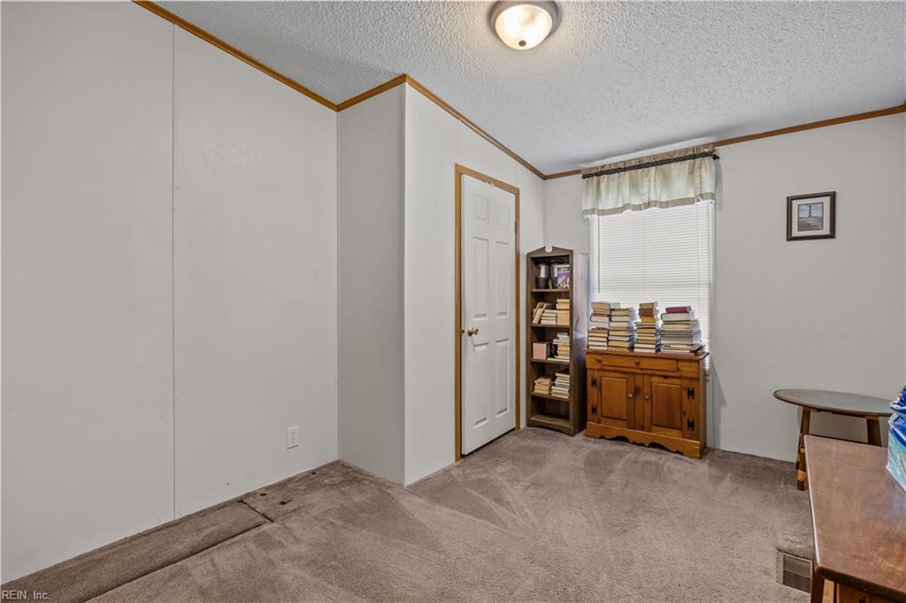 191 River Rd Property Photo 18