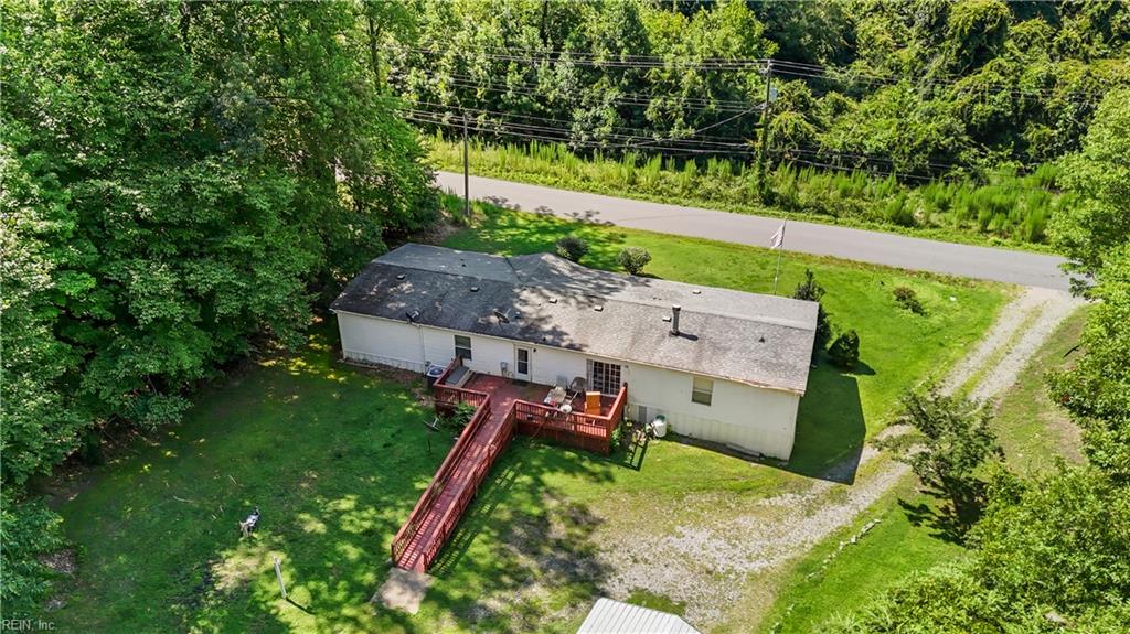 191 River Rd Property Photo 38