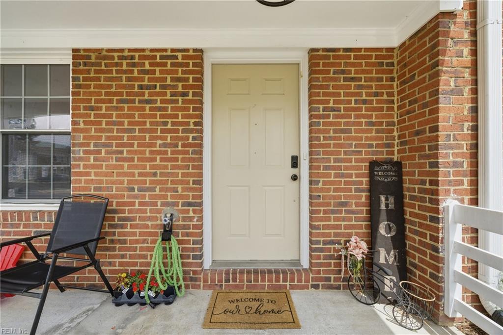 227 Whitewater Dr Property Photo 4