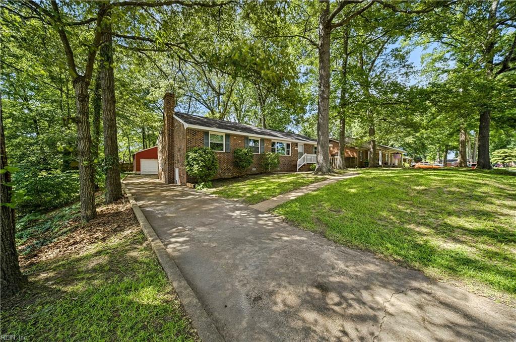 2168 Armada Dr E Property Photo 2