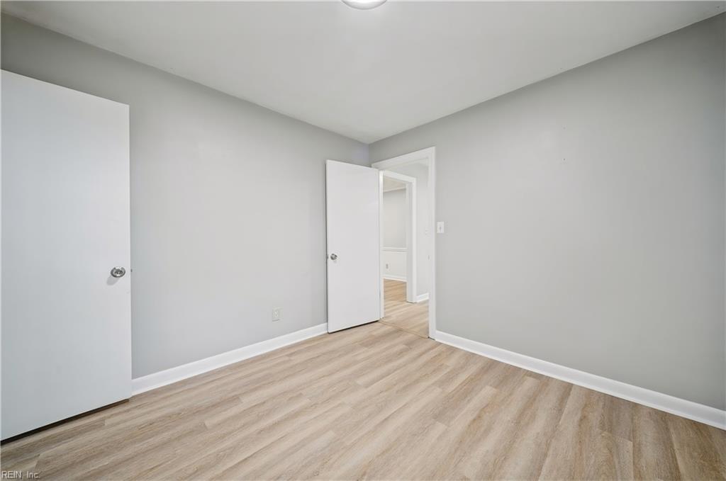 2168 Armada Dr E Property Photo 25