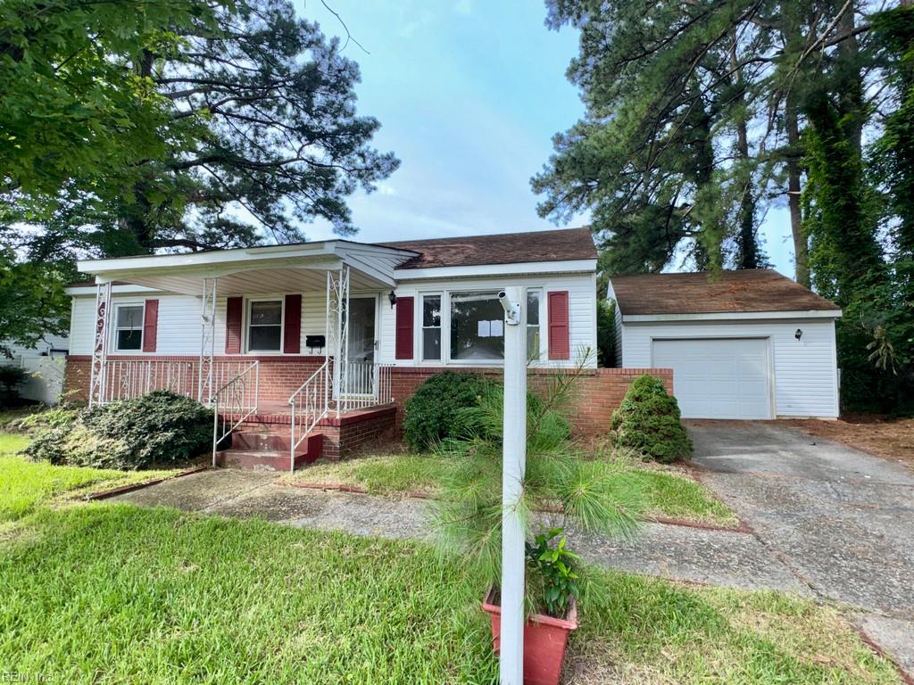 1520 Blanche Dr Property Photo 1