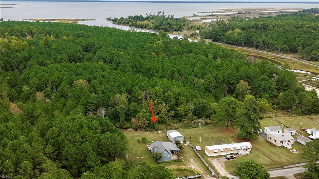 9571 Rowes Point Rd Property Photo 2