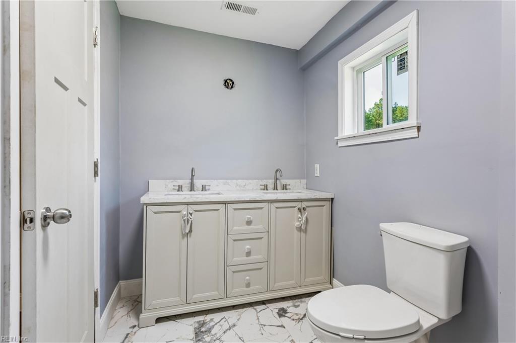 9571 Rowes Point Rd Property Photo 14