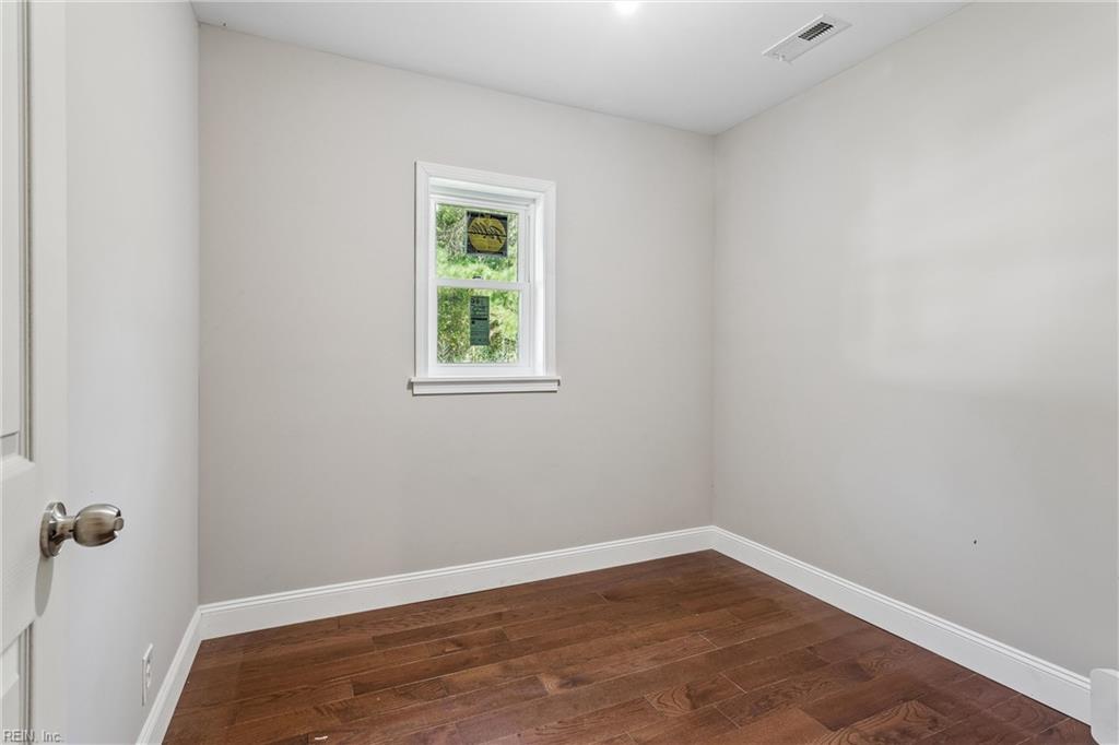 9571 Rowes Point Rd Property Photo 15
