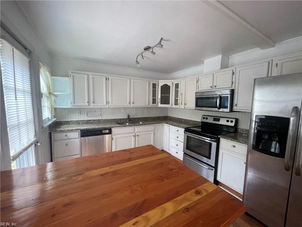 1716 Blair Ave Property Photo 2