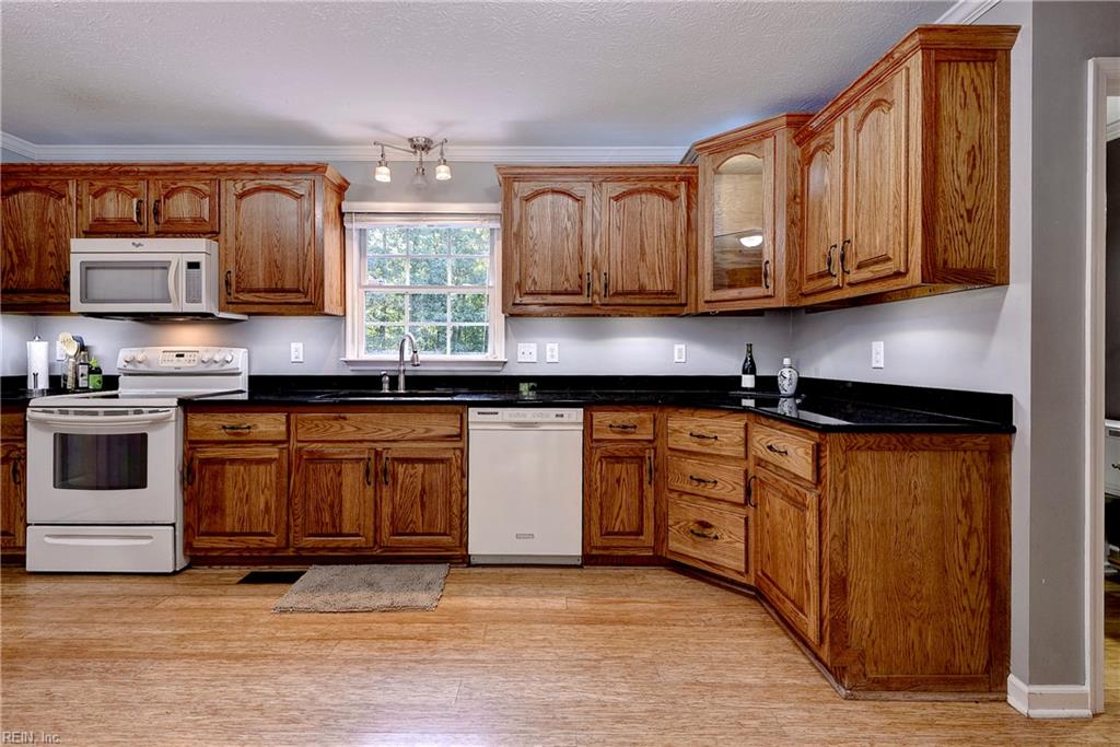7473 Fairway Ridge Dr Property Photo 9