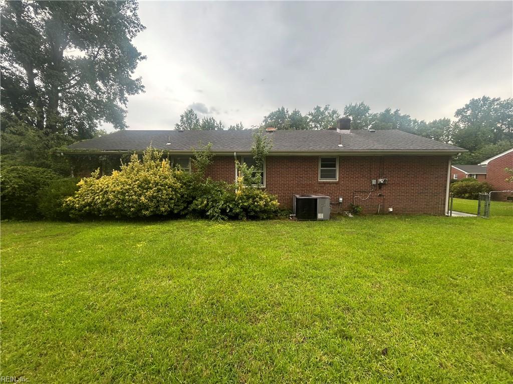 4024 Oak Dr Property Photo 3