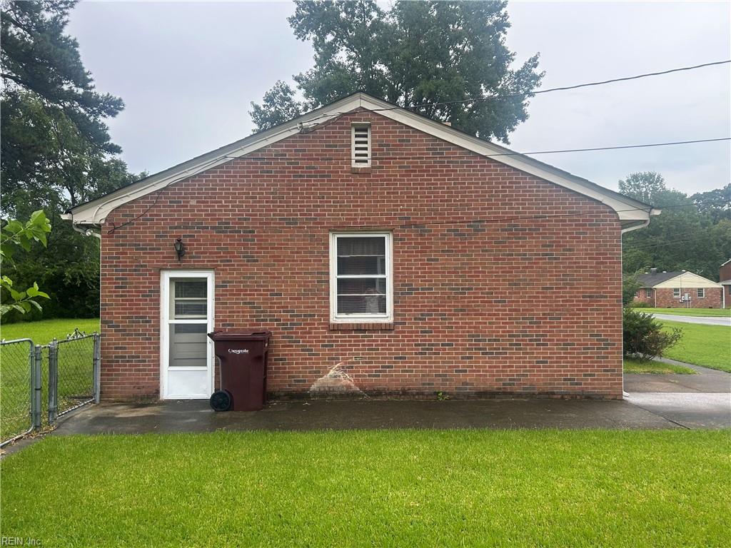 4024 Oak Dr Property Photo 4
