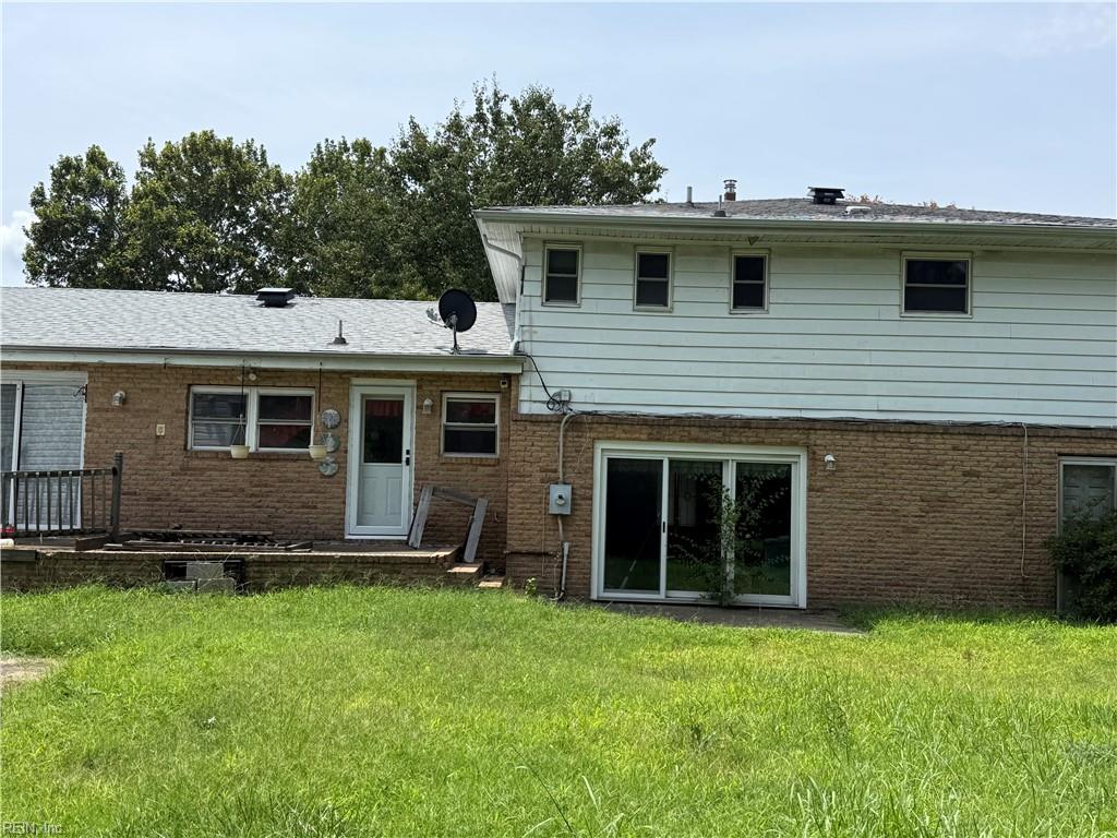 648 Hemlock Ave Property Photo 6