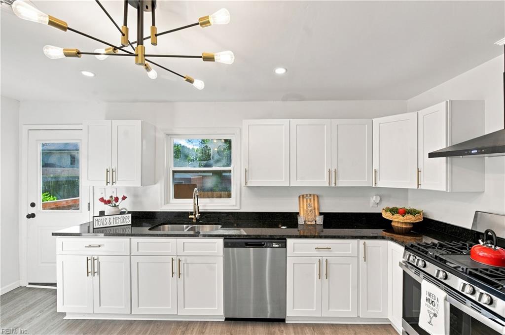 4111 Williamson St Property Photo 4