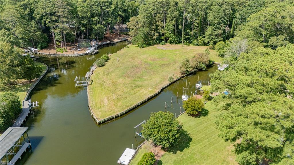 1519 Duke Of Windsor Rd Property Photo 1