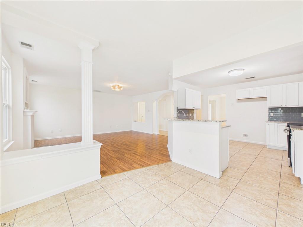 2536 Seven Kings Rd Property Photo 12