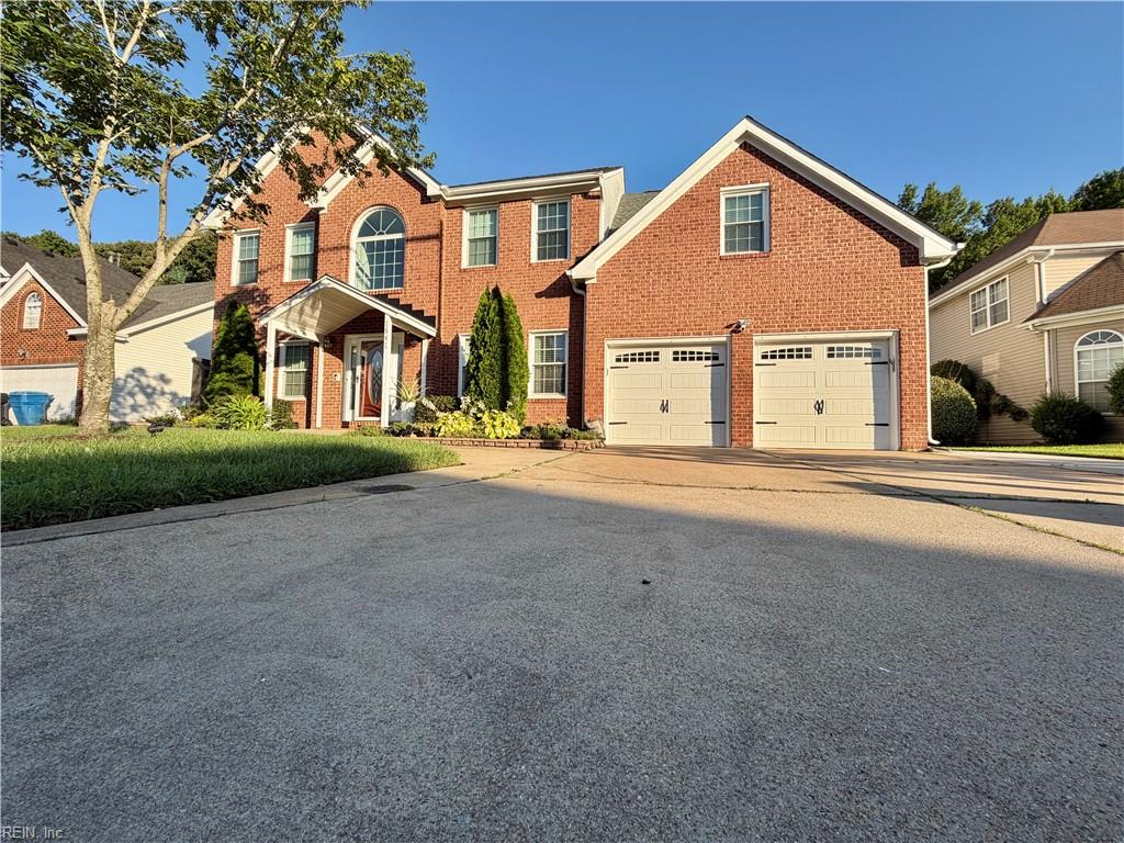 1841 Laurel Oak Ln Property Photo 3