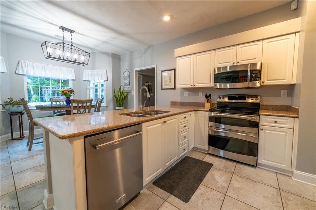 1841 Laurel Oak Ln Property Photo 13