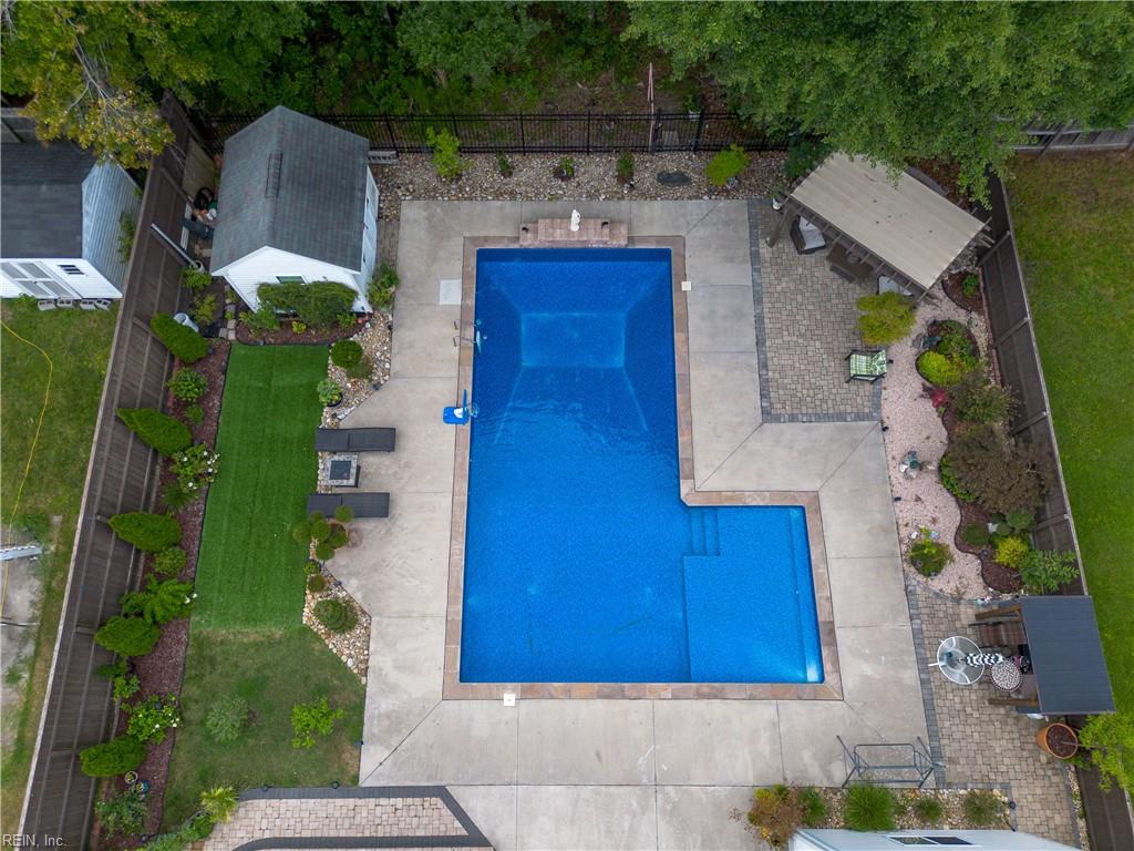 1841 Laurel Oak Ln Property Photo 38