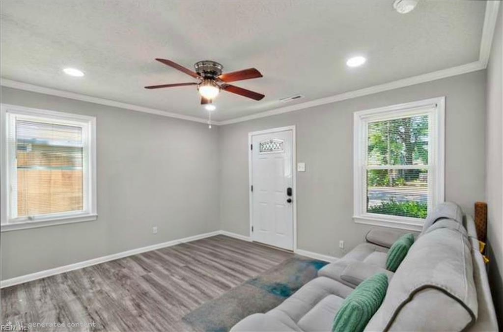 504 Marion Rd Property Photo 9