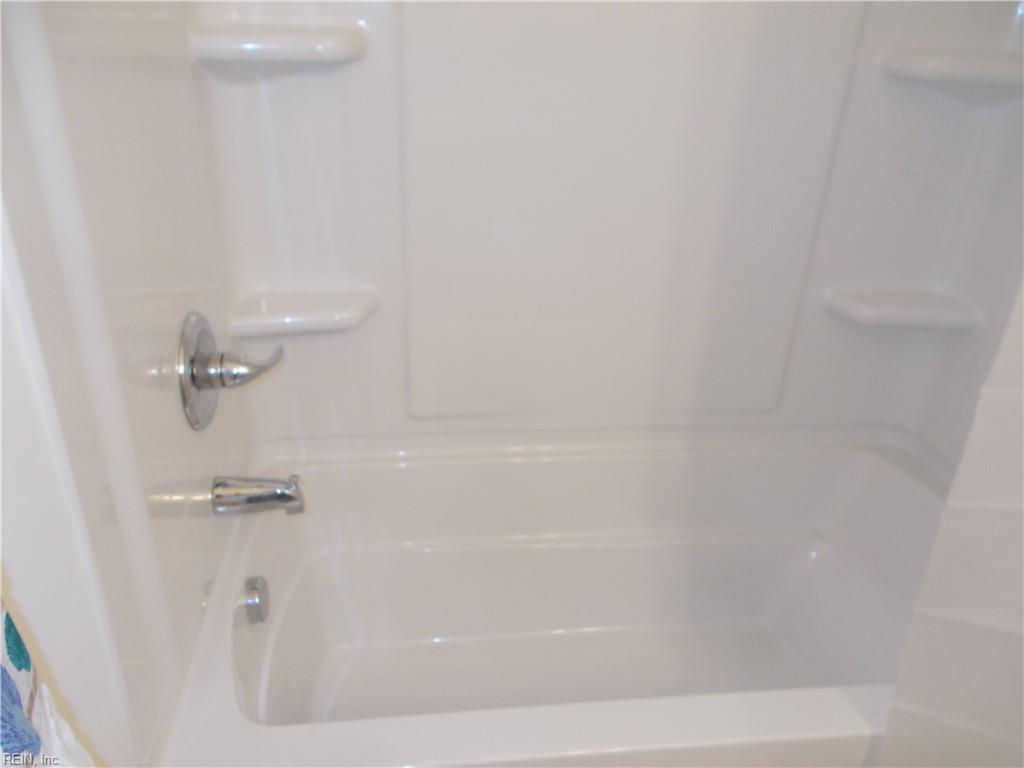 3952 Long Point Blvd Property Photo 5