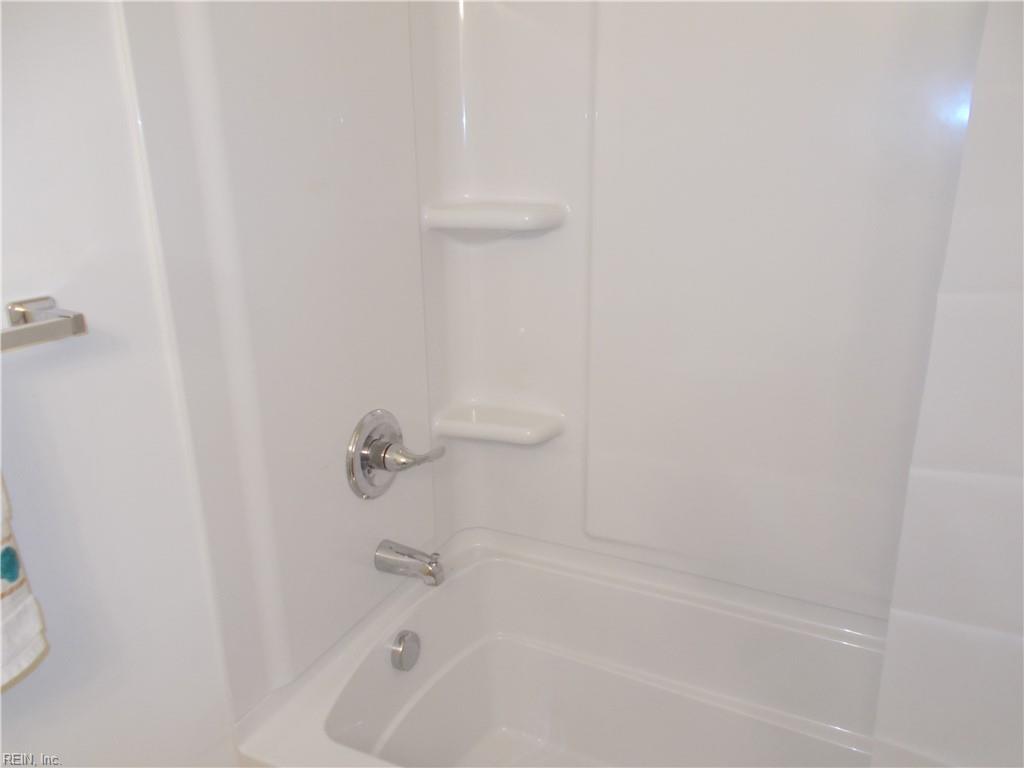 3952 Long Point Blvd Property Photo 6