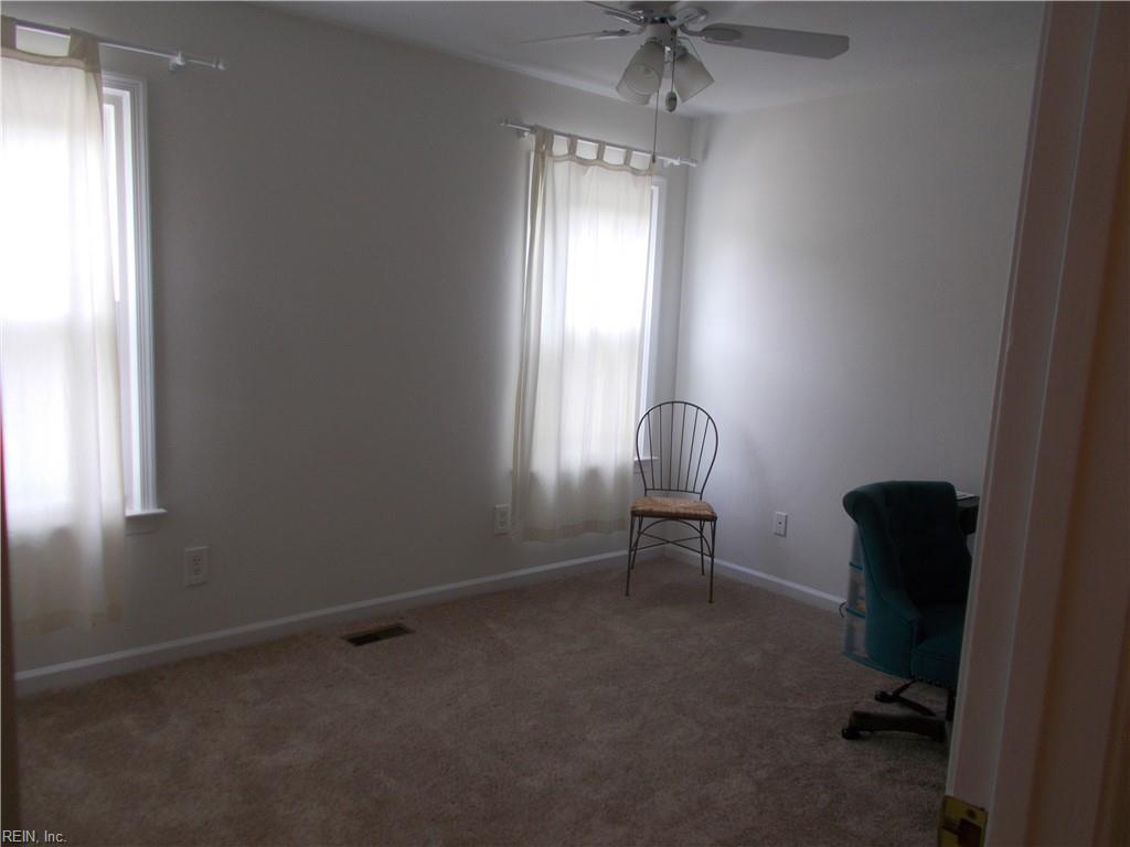 3952 Long Point Blvd Property Photo 7