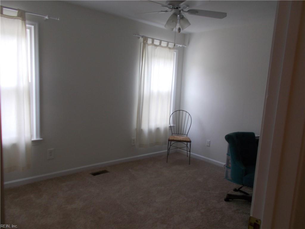 3952 Long Point Blvd Property Photo 8
