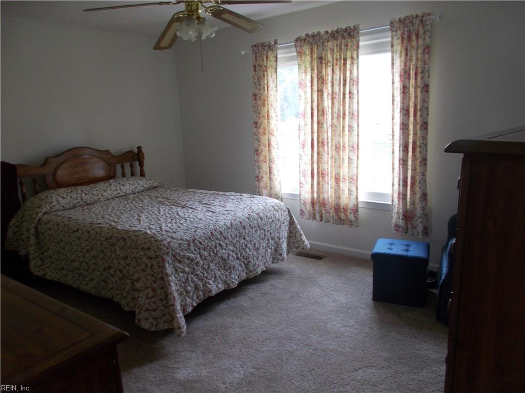 3952 Long Point Blvd Property Photo 11