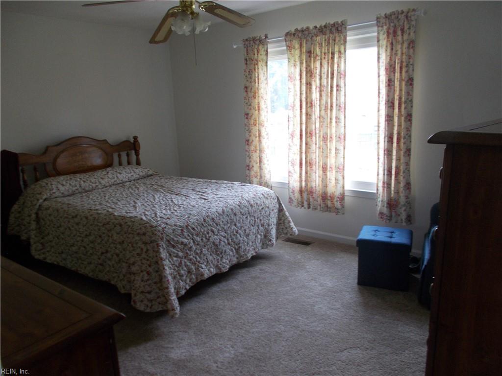 3952 Long Point Blvd Property Photo 12