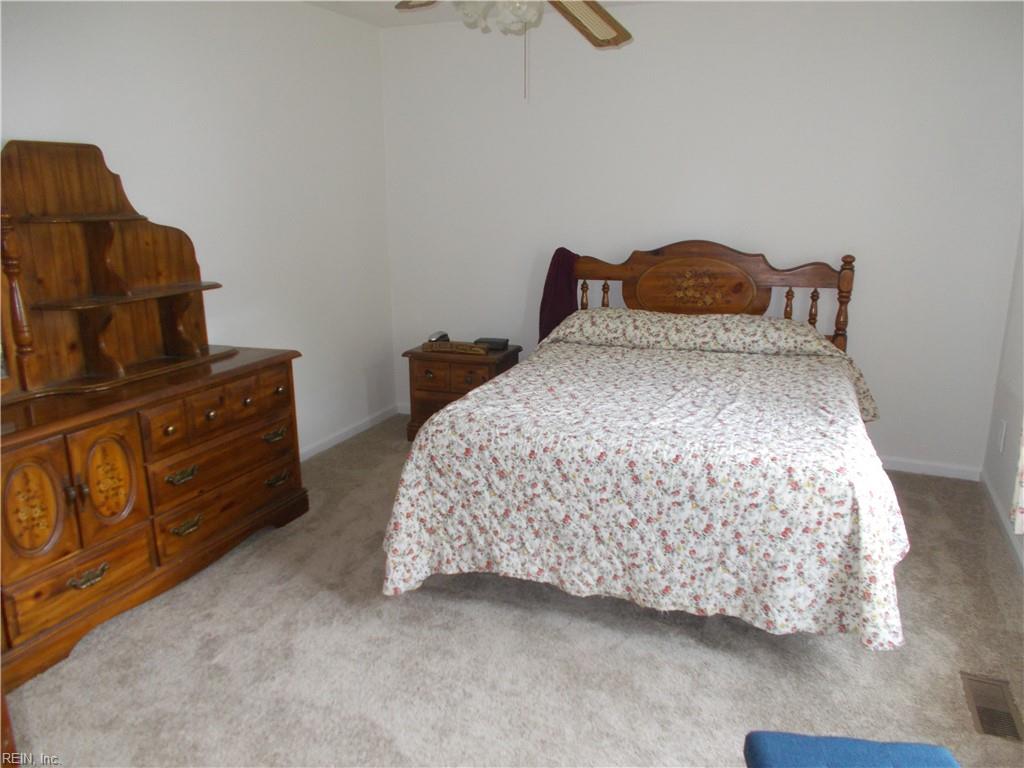 3952 Long Point Blvd Property Photo 16
