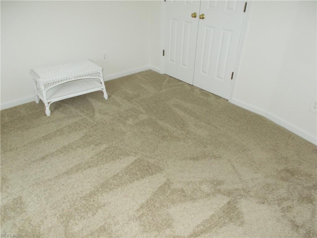 3952 Long Point Blvd Property Photo 17
