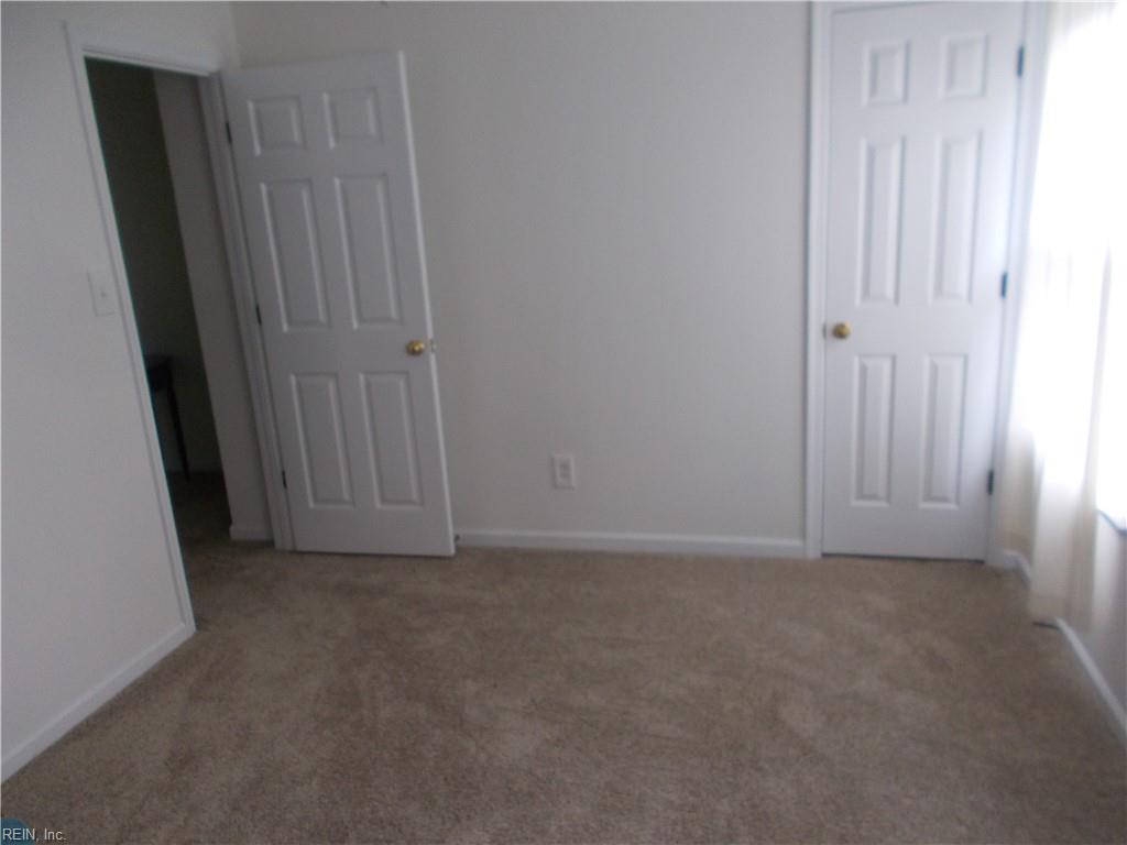 3952 Long Point Blvd Property Photo 19