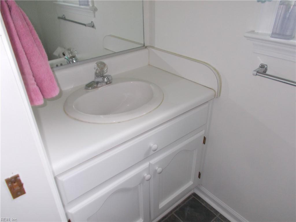 3952 Long Point Blvd Property Photo 22