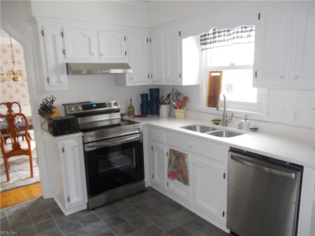3952 Long Point Blvd Property Photo 28