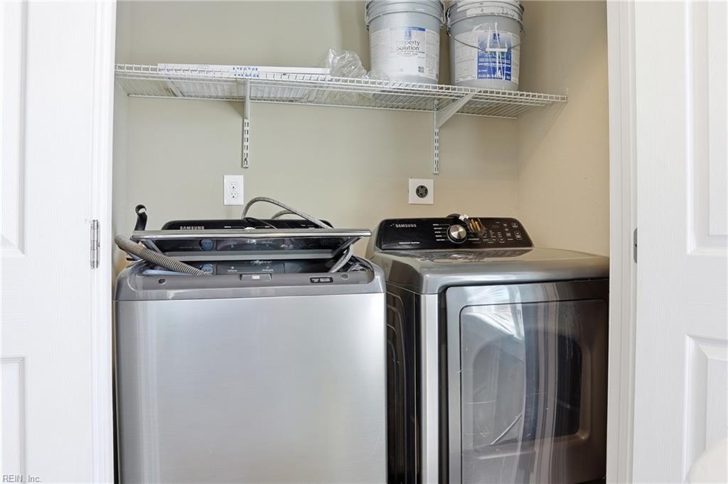 1405 Perry St Property Photo 18