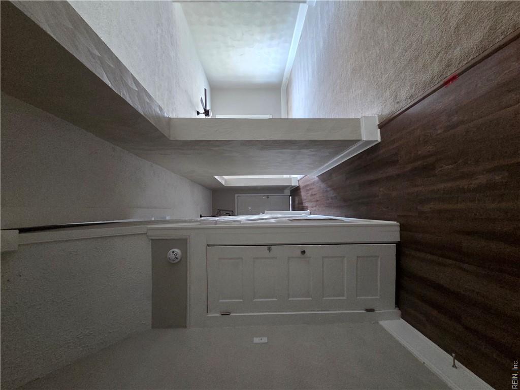 629 27th St Property Photo 7