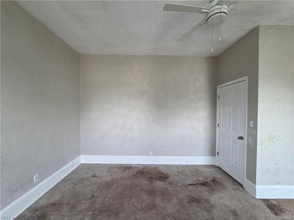 629 27th St Property Photo 35