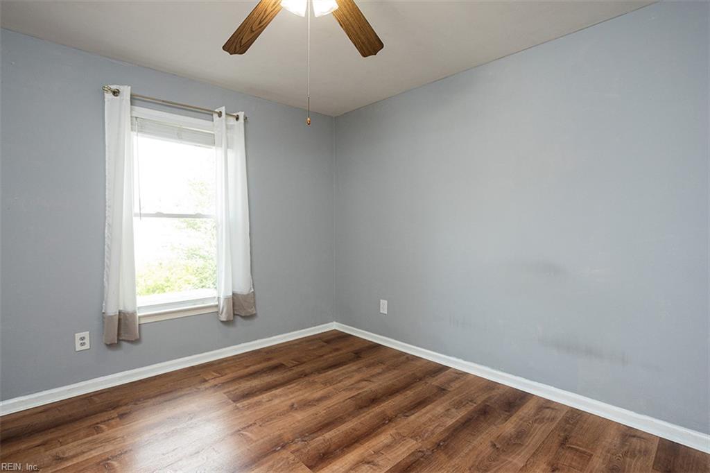 2009 Drumheller Ct Property Photo 3