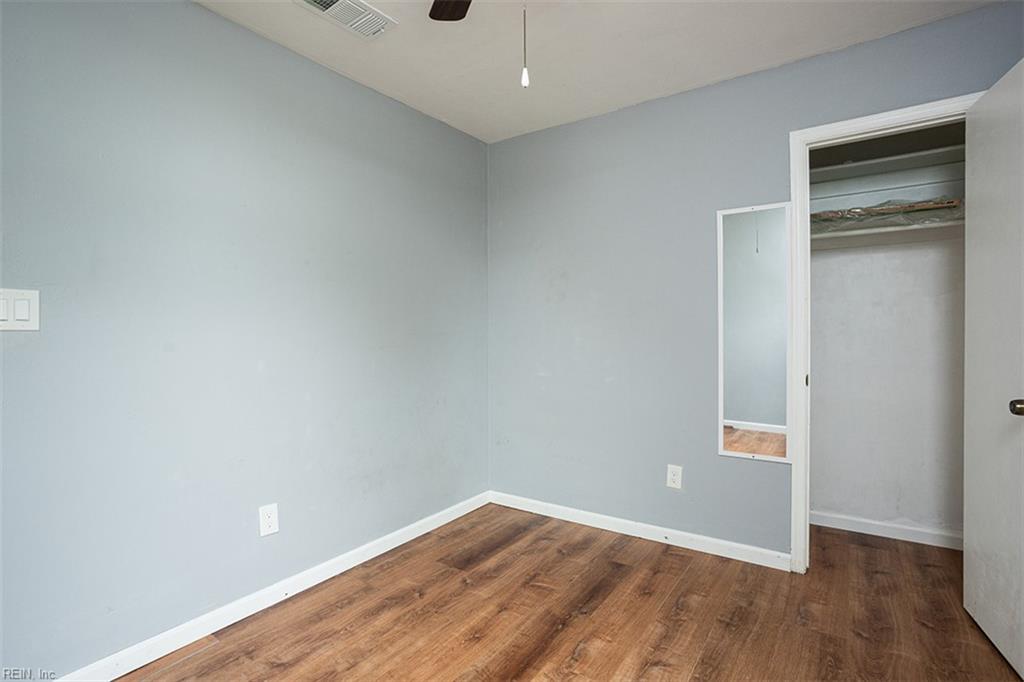 2009 Drumheller Ct Property Photo 8