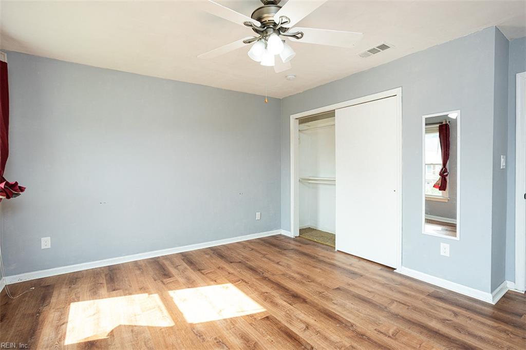2009 Drumheller Ct Property Photo 17