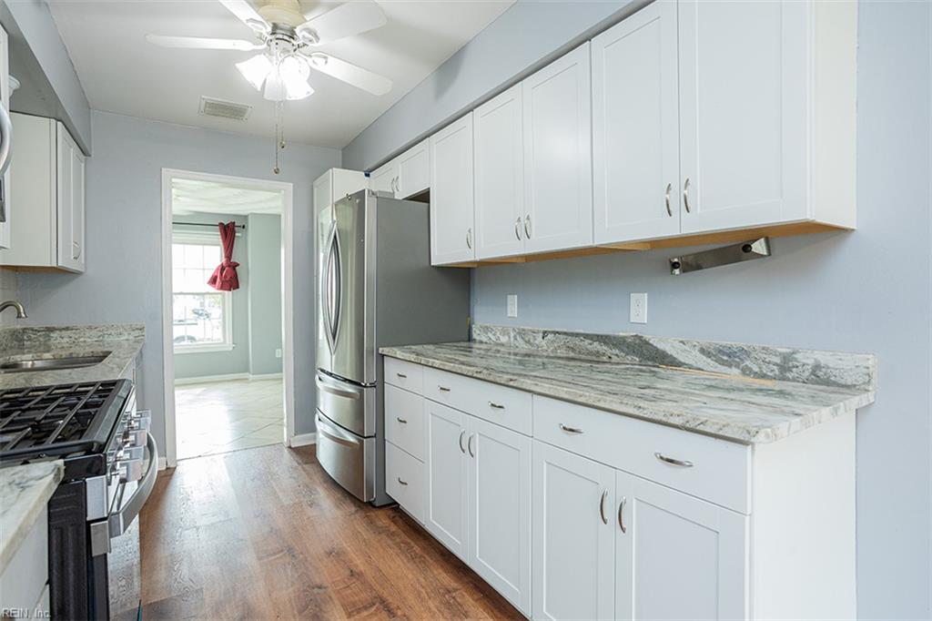 2009 Drumheller Ct Property Photo 27