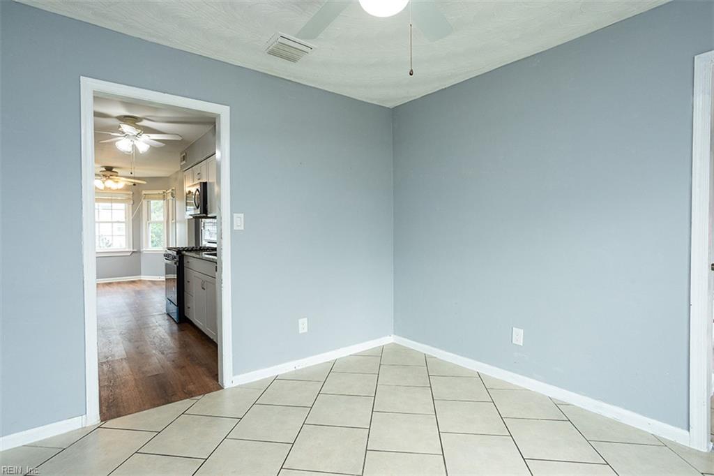 2009 Drumheller Ct Property Photo 33