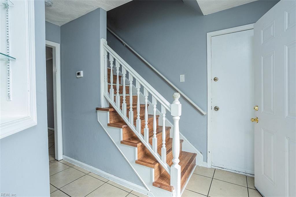 2009 Drumheller Ct Property Photo 34