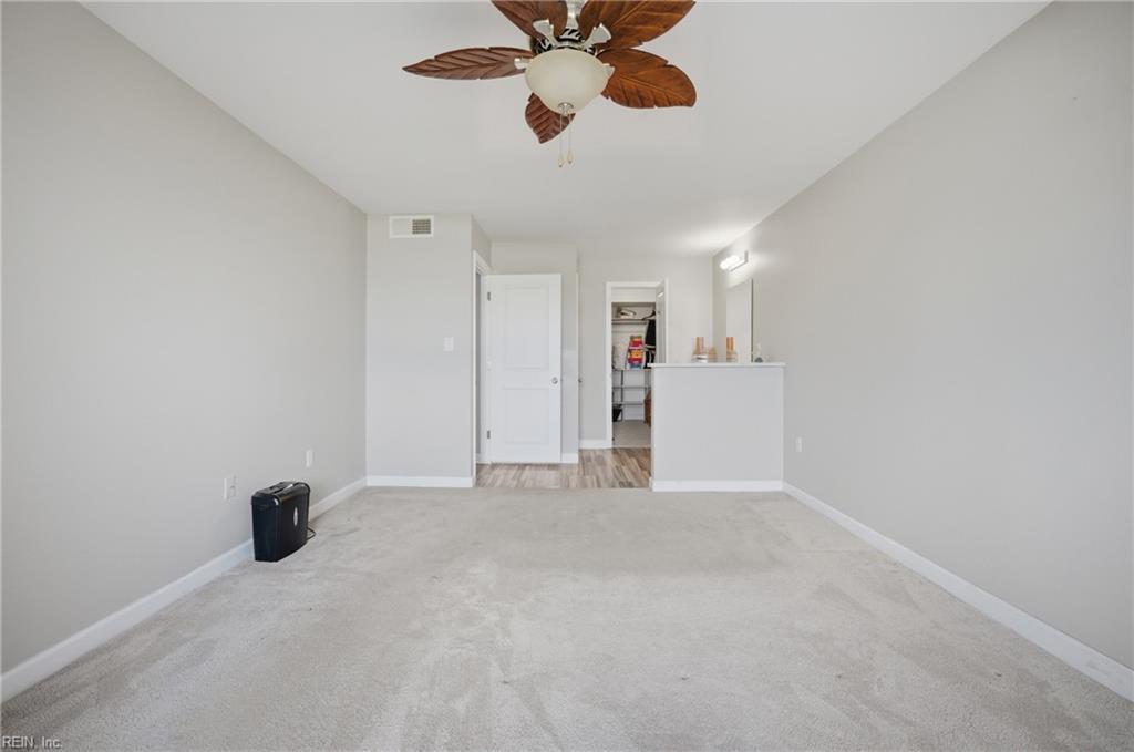 100 E Ocean View Ave Property Photo 17